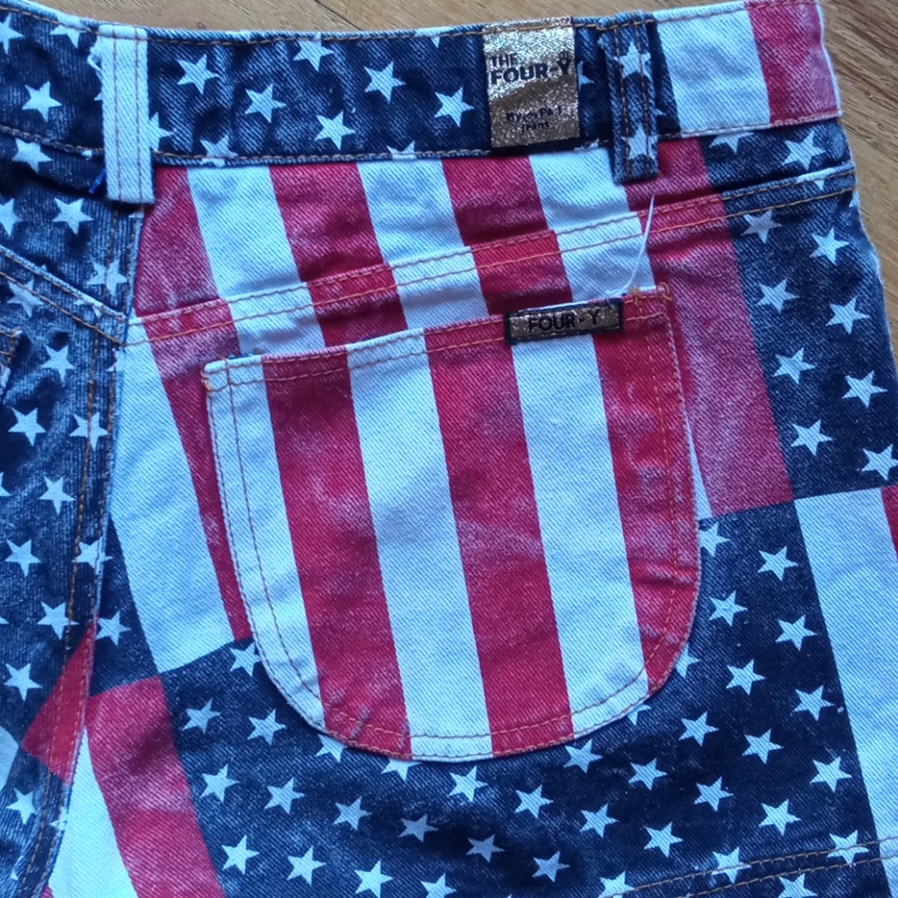 America Patriotic shorts. Like brand new! ❣️😍 - Picture 4 of 8